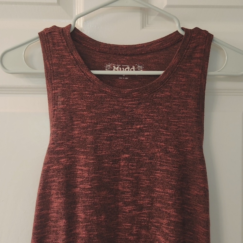 Maroon Tank Top - Picture 2 of 3